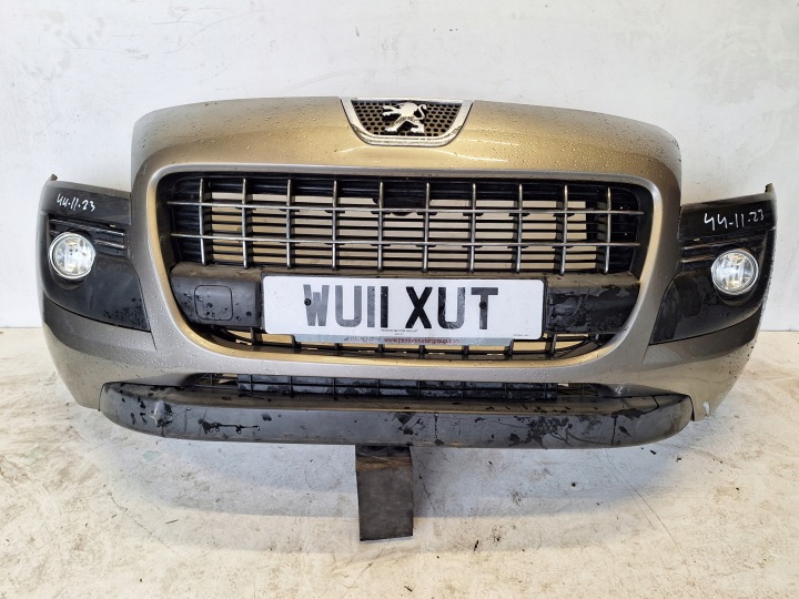 PEUGEOT 3008 T84 08-13 stoßstange