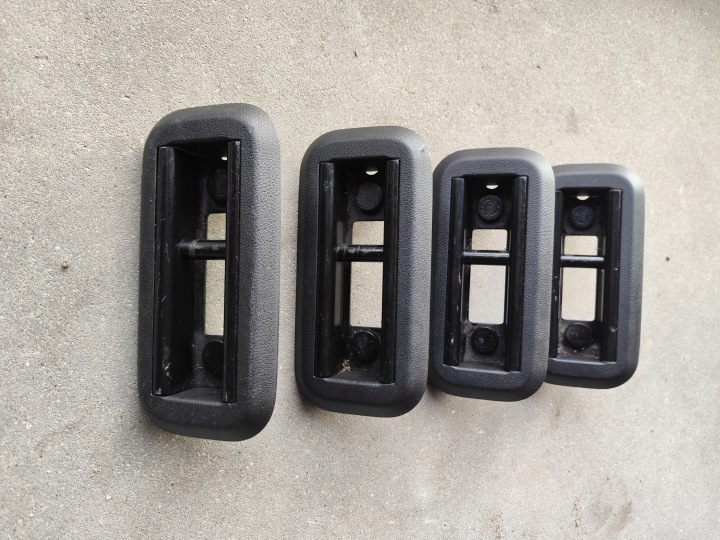of the gripping brackets zaczepy seats VW T5 T5 LIFT T6 cena za sztuke