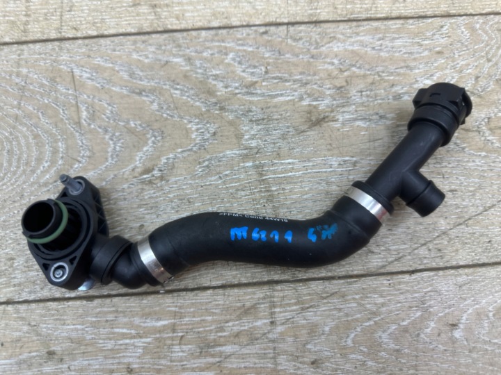 Tubazione ODPOWIETRZAJACY Motore CYL 1-4 BMW F90 M5 F91 F92 F93 M8 7852335