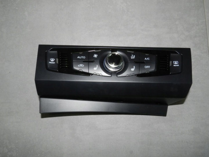 AUDI A5 8T PANEL klimatizaci 8K1820043T