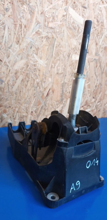 SAAB 93 9-3 II 02- radiaca páka kulysa zmeny prevodov 55557014 6 prevodov