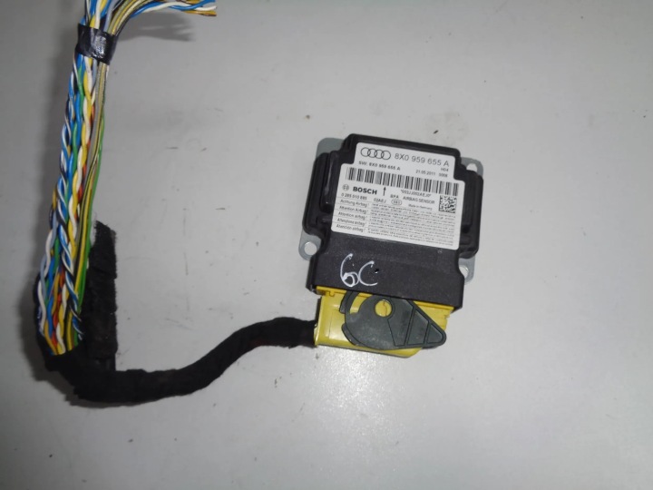 AUDI A1 8X SENSOR modul Bedienteil AIRBAG 10-18R