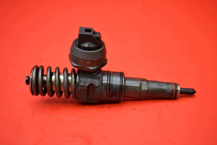 nozzle nozzle 038130073AG 0414720215 SKODA OCTAVIA 2 II 1.9 TDI 90 KM