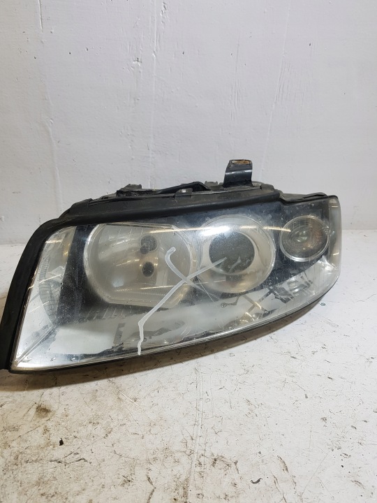 Licht links vorne AUDI A4 B6 XENON 8E0941003S