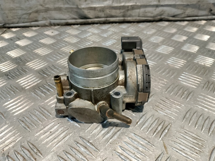 Valvola a farfalla Dell’aria SKODA FABIA e 1 2.0 B 115 KM 06A133062D 0280750061