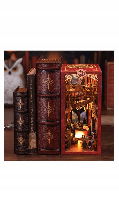 Book nook DIY CuteBee Вогняний Дракон LED 259 ел. — фото 8