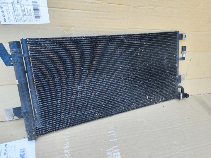 8W0816411L Radiateur climatisation audi a5 8w 8W0816411