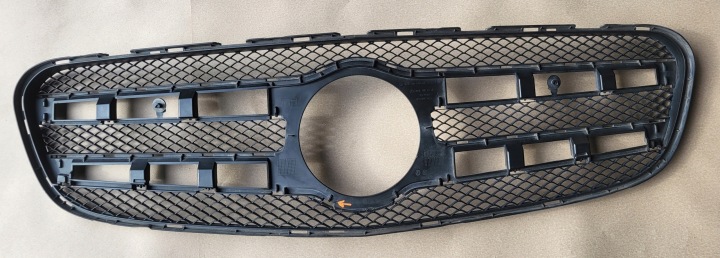 grill grille radiator of a bumper front MERCEDES GLA W156 original