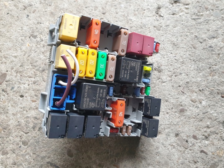 Scatola BEZP. FIAT PUNTO EVO 1.4 1.2 51827977