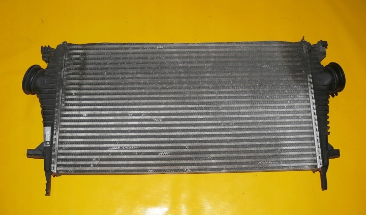 intercooler radiator of the intercooler OPEL INSIGNIA and A 2.0 CDTI 2008-2012
