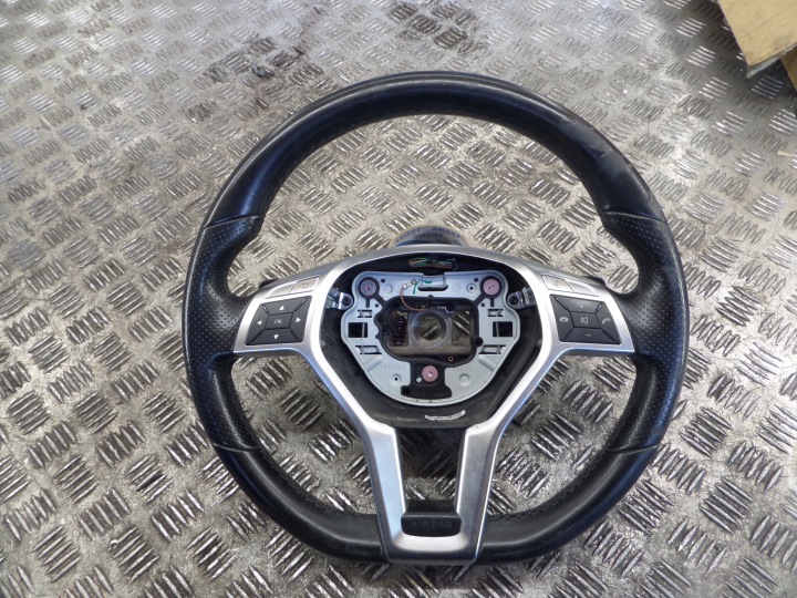 Volant MERCEDES-BENZ W218 CLS W112 W 207 W204 AMG