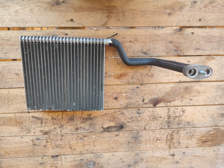 Radiateur / refroidisseur Bloc de chauffage complet AUDI S4 A4 B6 B7 8E2820103A