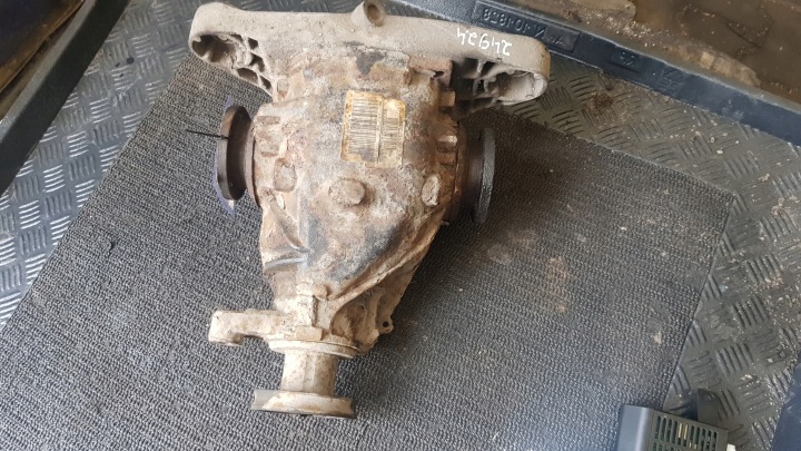 BMW E39 2,0D rear differential 2,56 7503464/E2333M