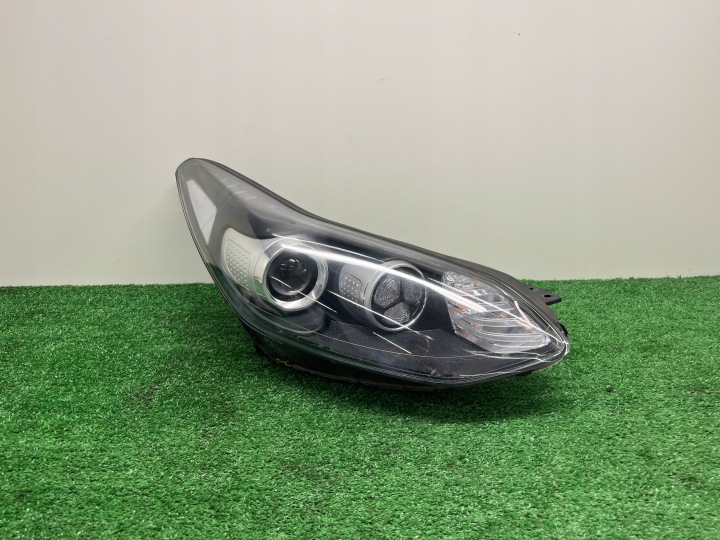 light right front LIFT KIA SPORTAGE 4 2016 92102-F1010 LED