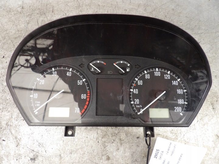 Skoda Fabia and dials, liczniki 6Y1919860C B41 110.050.014/003