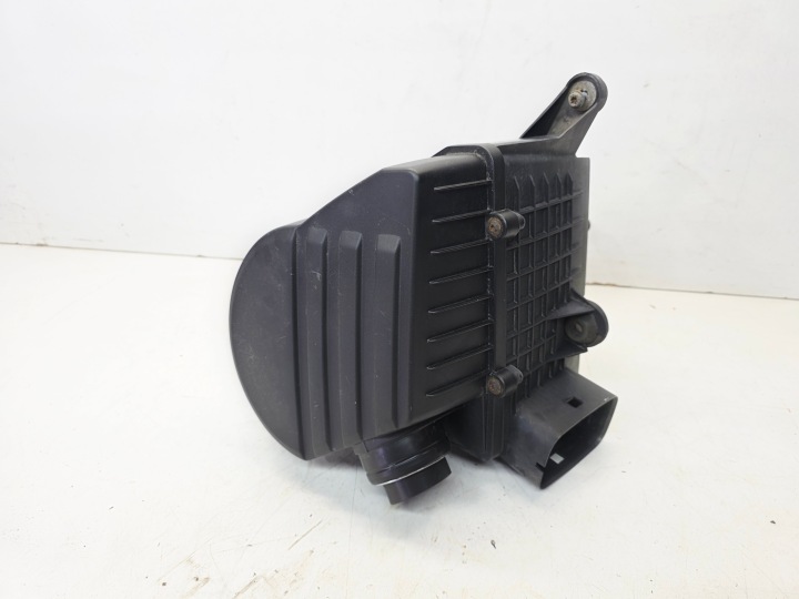 cover of a filter, air AUDI A1 8X VOLKSWAGEN SEAT SKODA 6R0129607C