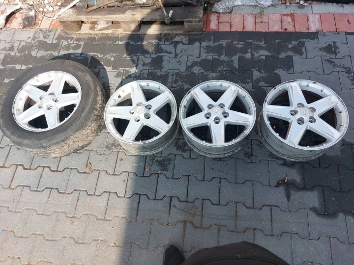 CERCHI di alluminio 4SZT 5X115 ET 47 FI 70,3 7JX17 CHEVROLET EQUINOX e