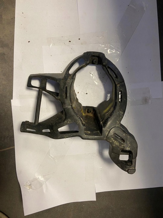 RENAULT CLIO III M17 staffa telaio fendinebbia Destro 2000295
