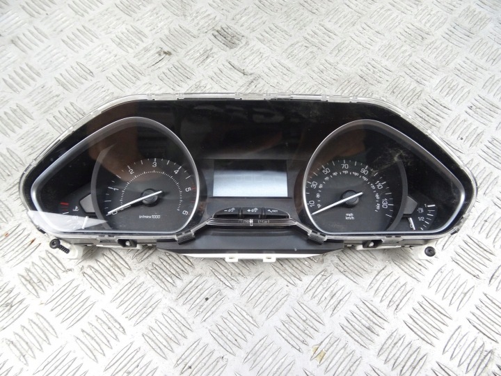 PEUGEOT 2008 dials clock 9813849580
