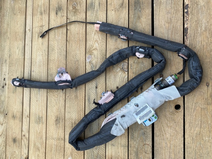 střešní airbag powietrzna pravá strana Peugeot 5008 SHI2-95