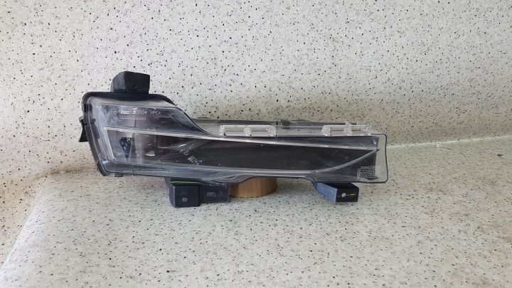 TESLA MODEL 3 III RECHTS LED DRL NEBELSCHEINWERFER D 9806