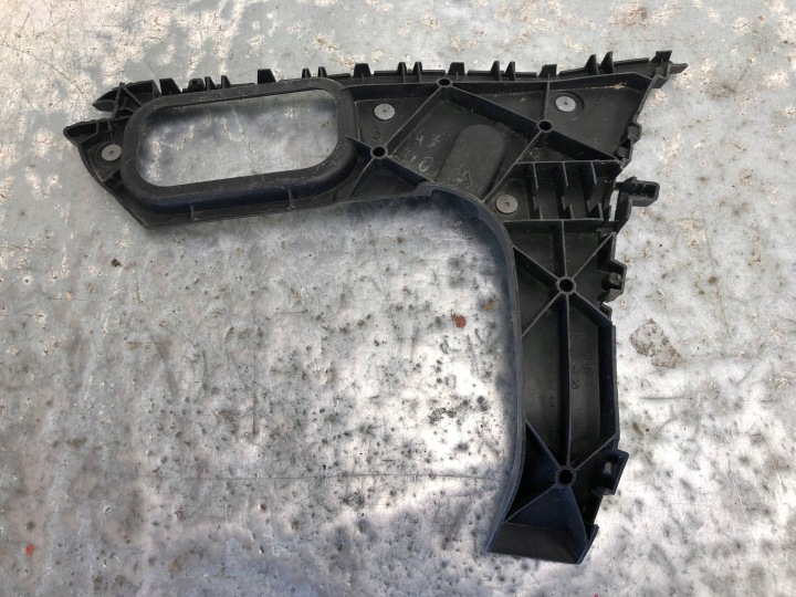 bumper bracket right rear part AUDI Q7 4L 4L0807454A