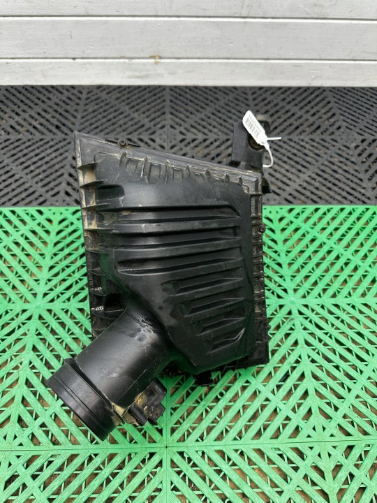 cover of a filter, air BMW X1 F48 F49 7609482