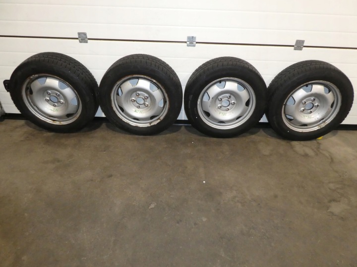 4X RUOTE CERCHI PNEUMATICI, GOMME 7E0601027B VW T5 T6 AMAROK 215/60/R17C 2017R