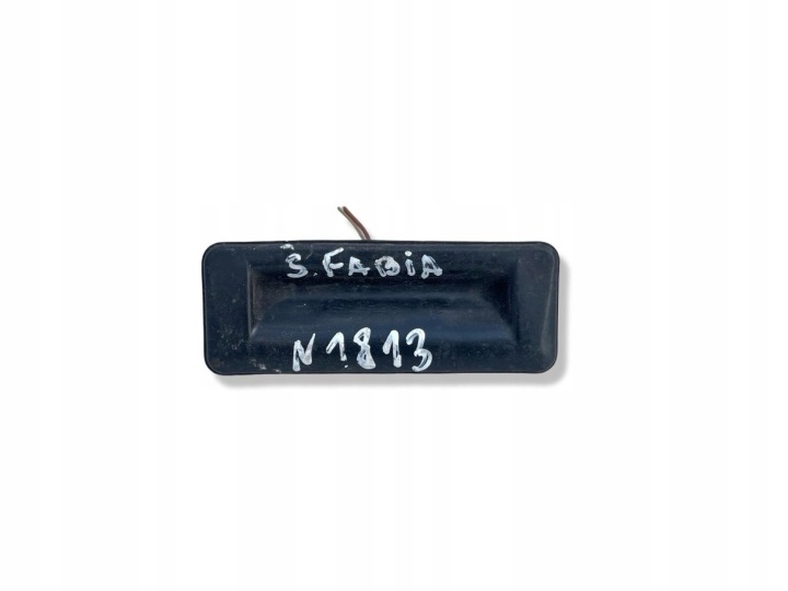 Bouton pour l’ouverture du capot Skoda Fabia 2 2008 5J0827566C