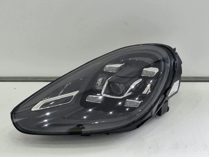 light left Porsche Cayenne II 2 7P5 LIFT FULL LED