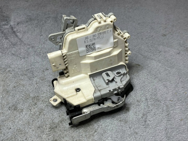 lock door tylnych Audi Q5 SQ5 8K0839015F