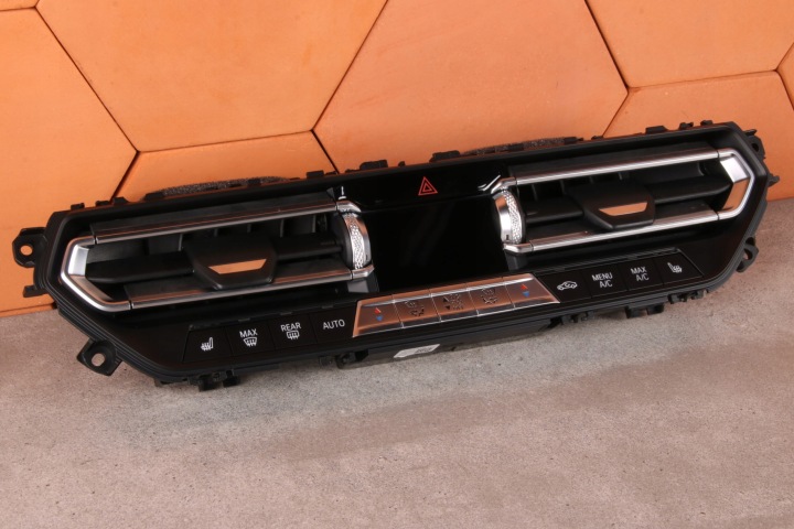 BMW G20 G21 G22 G42 X3 G01 X4 G02 LCI PANEL klími klimatizaci 9459481