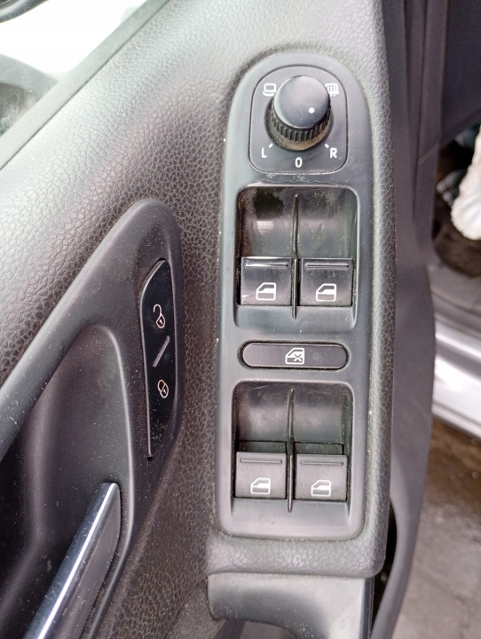 VW Golf VI 6 09-12 PANEL WLACZNIK távirányító PRZYCISK ablak LUSTEREK