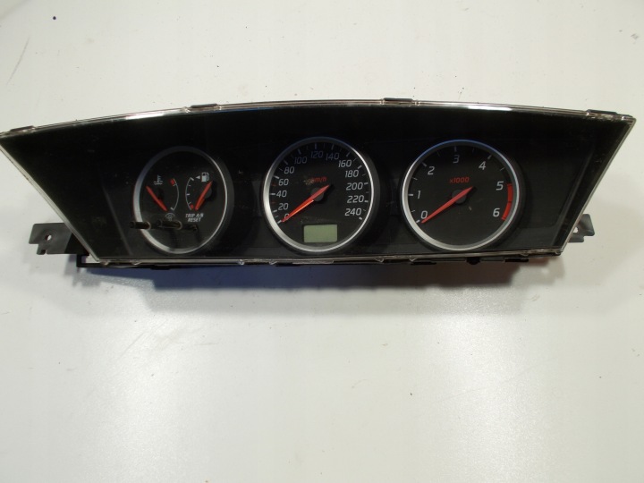 NISSAN PRIMERA P12 2.2 DCI dials dials AU821 2Y15983