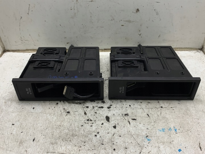 module player INTERFACE 5N0035341E VW