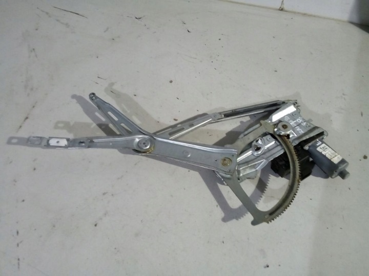 Opel Zafira B window regulator right front