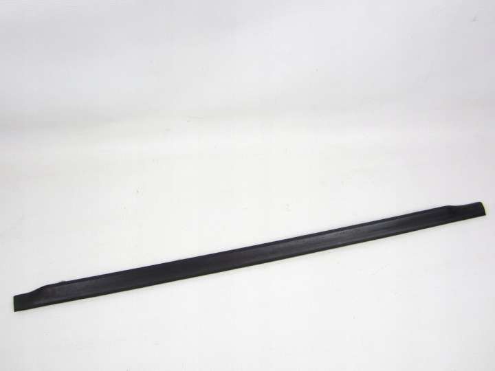 MOULAGE INFÉRIEUR PORTIÈRE ARRIÈRE ARRIÈRE DROIT MERCEDES W212 KOMBI