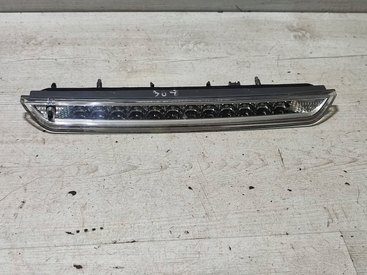 Peugeot 308 2019 Trzecie light stop