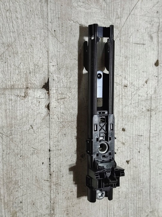 Mercedes-Benz GLK (X204) 2013 rail control supports safety