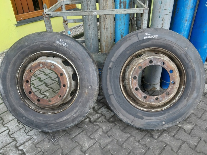 gume felge kotači CIEZAROWE 275/70 R22.5 150/145J MICHELIN