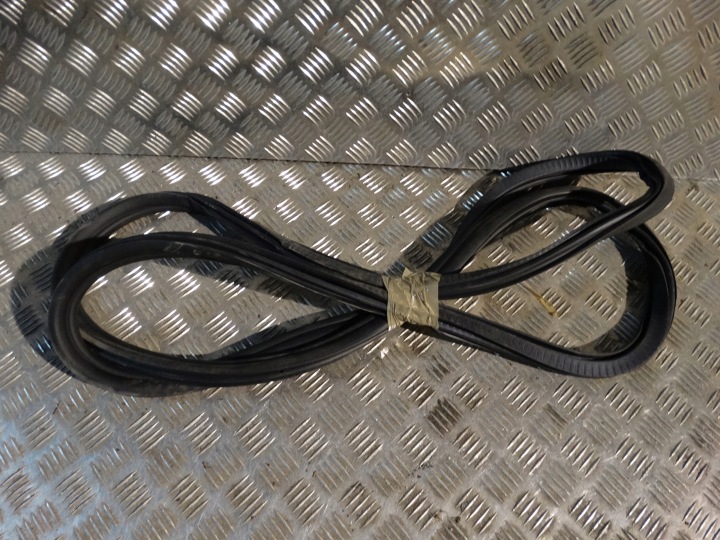 IDEALNA Joint Portière TYLNYCH BMW G12 1