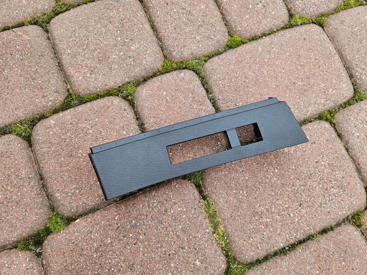 Gehäuse Blende Abdeckung konsole Armaturenbrett des Schalter Opel Astra L 9840544480