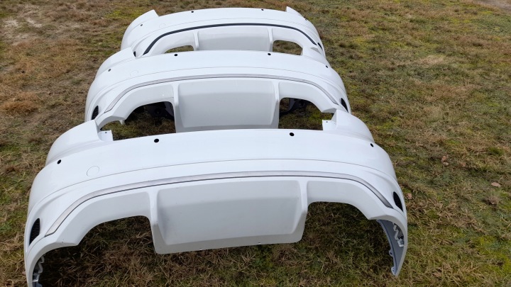 Paraurti posteriore posteriore JAGUAR XF II X260 LIFT benzina 4 PDC BIALY ORG