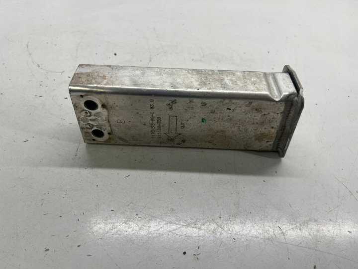 BELLE ZONE LEVES TESLA MODEL 3 1109193-00-C 8