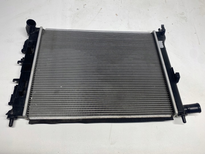 RADIATORE MOTORE USATO KIA RIO V 17-20 1.0 1.2 BENZ 25310-H8XXX