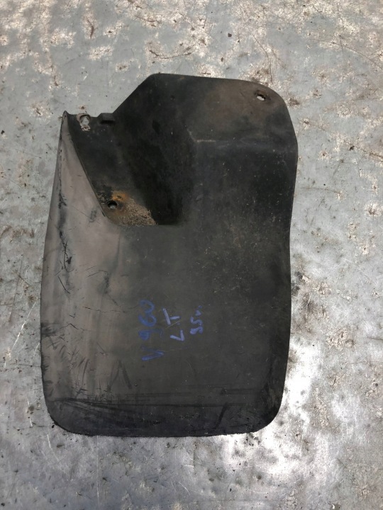 Bavette pare boue Gauche Arrière VOLVO 960 9134336
