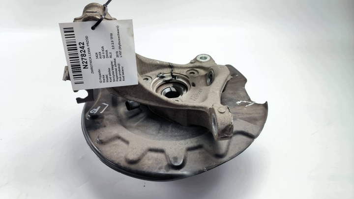 otoč levá předek 5Q0406257 AUDI Q3 II 83A