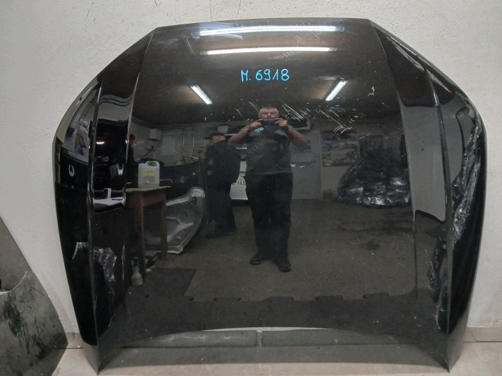 kapota AUDI A4 B9 8W 16