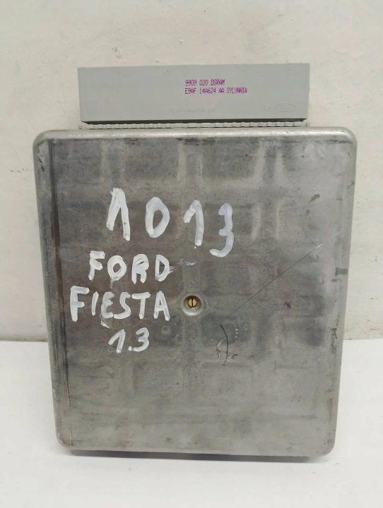 Ordinateur Unité de contrôle Moteur FORD FIESTA 1.3 XS6F12A650ADB