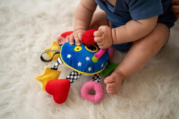 Manhattan Toy Baby Whoozit – Іграшка для дитячого візка, Активності в Під — фото 2